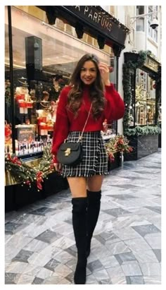 outfit ideas White Christmas Outfit, Cute Thanksgiving Outfits, Thanksgiving Outfit Women, Xmas Outfits, Christmas Day Outfit, Christmas Outfits Women, Chic Fall Outfits, Winter Mode