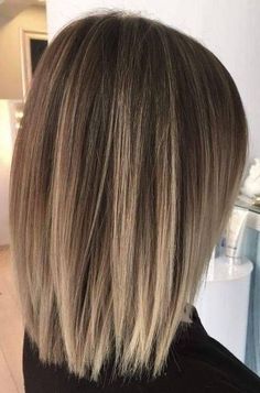 Cute Medium Haircuts, Straight Haircuts, Hair Ideas For Brunettes, Straight Bob Haircut, Hairstyle Tips, Short Ombre Hair, Bob Hairstyles For Thick, Perfect Hairstyle, Short Straight Hair