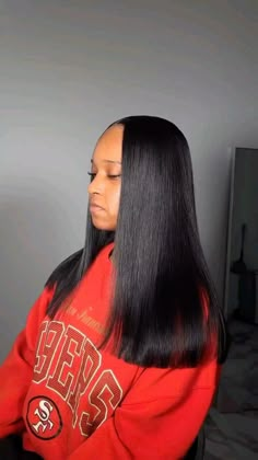 Silk press Curly Hair Sew In, Hairstyles Side Part, Cute Bob Hairstyles, Peekaboo Hair, Frontal Wig Hairstyles, Sew In Hairstyles, Hair Business