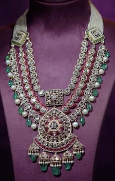 Rajasthani Jewellery, Fusion Jewellery, Ruby Necklace Designs, Vintage Indian Jewelry, Sabyasachi Bride, Rani Haar, Neck Pieces Jewelry, Antique Necklaces Design