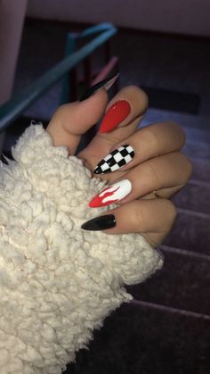 Birthdays Nails Design, Punk Almond Nails, Falling In Reverse Nails, Edgy Red Nails, Nails Alternative Style, Mid Length Nails Acrylic, Rocker Nails Punk, Rock N Roll Nails