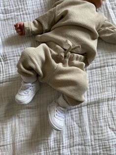 3 Month Old Outfits Boys, Baby Aesthetic Boy, Baby Boy Fits, Baby Boy Hospital Outfit, Baby Outfits Boy, Trendy Baby Outfits, Baby Fashion Boy