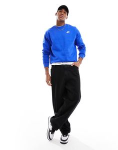 Sweatshirt by Nike Act casual Crew neck Long sleeves Nike embroidery on front Regular fit Nike Embroidery, Club Sweatshirts, Royal Blue, Asos, Long Sleeves, Crew Neck, Nike, Embroidery, Sweatshirts