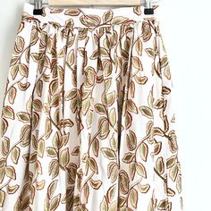 Brighten up your day with our printed linen midi skirt! The skirt is handmade from 55% Linen 45% Viscose, has a fitted front waist band and elasticated back for easy pull-on style with full gathered skirt. It has two handy pockets, sits mid calf and can be customised any length you prefer. Featuring a unique painting inspired print, wear this versatile skirt with a crisp white shirt or a t-shirt for everyday look or lovely white silky sleeveless top for a spring/summer wedding. -Style:  Full gather skirt, 50's style skirt -Fit:  Fitted waist with elasticated back -Length:  * Customising available at no extra cost 81cm / 32inch Mid calf length -Material: 55% Linen 45% Viscose -Unlined. Cotton Midi Wrap Skirt With Lining, 1950 Skirt, Skirt Painting, Summer Wedding Style, Flared Midi Skirt, Linen Midi Skirt, Spring Summer Wedding, Cotton Midi Skirt, Midi Flare Skirt