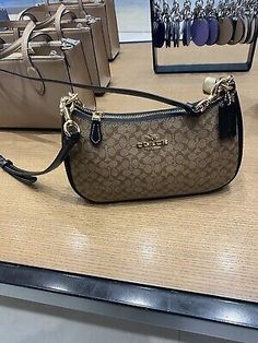 Premium NWT Coach Teri Shoulder Bag In Signature Canvas, Women's Bags Coach Teri Shoulder Bag, Shoulder Bag Coach, Signature Canvas, Women's Bags, Bags Handbags, Bag Lady, Purse, Shoulder Bag, Handbags