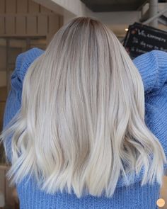 Cool Blonde Balayage Hair, Platinum Blonde Hair With Ash Lowlights, Short Blonde Hair Bridesmaid, Low Maintenance Icy Blonde Hair, Platinum Blonde Hair Grown Out Roots, Natural Blonde Hair Short, Light Blonde With Dark Roots, Blonde Hair Inspiration 2023, Short Vanilla Blonde Hair