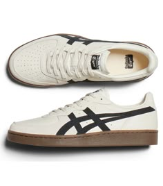 Black Onitsuka Tiger, White Onitsuka Tiger, Chicos Fashion, Vintage Shoe, Vintage Tennis, Shoe Inspo, Onitsuka Tiger, Swag Shoes, Vegan Shoes