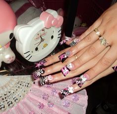 @tori_bb 2000s Nails, Really Cute Nails, Hot Nails, Funky Nails, Nails Inspo, Piercing Tattoo, Cute Acrylic Nails, Aesthetic Makeup, Cute Nails