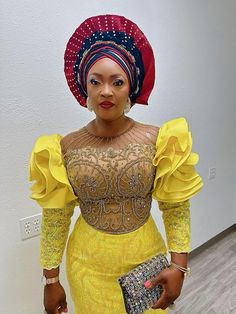 Asoebi Skirt And Blouse Lace Styles, Nigeria Lace Dress Style, Vintage Gown Styles, Madam Blouse Styles, Nigeria Outfit, Lace Peplum Dress, Nigerian Lace Styles Dress, African Attire Dresses, Nigerian Lace Styles