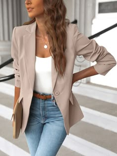 Faster shipping. Better service Spring Lunch Outfits, 20s Clothes, Professional Fits, Ladies Office Wear, Lady Outfit, Blazer And Jeans, Ghost Whisperer, Mode Tips, Blazer Casual