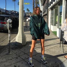 Look Festival, Dad Sneakers, K Fashion, Nike Vintage, Street Fashion Photography, Mode Inspo, 가을 패�션, Mode Vintage, Looks Style