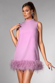 Sleeveless Lilac Feather Dress: Elegant and Chic Evening Attire Creative Cocktail Dress, Feather Mini Dress, Glitter Wedding Dress, Luxurious Dresses, Creative Cocktail, Pink Feathers, Cocktail Parties, Feather Dress, Dress Elegant