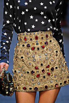 Gold Skirt, Short Skirt, Fashion Details, A Skirt, Couture Fashion, Passion For Fashion, Runway Fashion, High Fashion