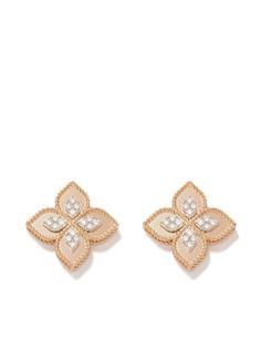 Roberto Coin 18kt rose gold diamond Princess Flower earrings #robertocoin #jewelry #jewelrydesigner #jewelryaddict #earrings #rosegoldjewellery #diamond #diamondjewellery #diamondearrings #luxury #farfetch Diamond Princess, Princess Flower, Roberto Coin, Fine Watches, Demi Fine Jewelry, Earrings Pink, Princess Diamond, Diamond Jewellery, Fine Earrings