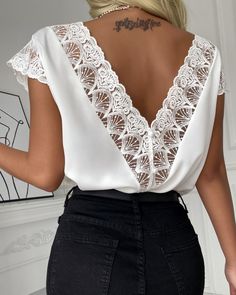 Womens Summer Shorts, Chic Type, Blouse Material, Hottest Fashion Trends, Chiffon Shirt, Trend Fashion, V Neck Blouse, White Blouse, Types Of Fashion Styles