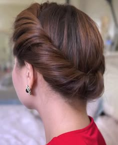 Quick Updo Hairstyle for Long Hair: The 2 Minutes Spring Twist Hairstyle (Tutorial) - Learn how to do a beautiful updo in just 2 minutes! One of the best lazy girl hairstyles! Quick Updo, Lazy Girl Hairstyles, Twist Hairstyle, Hairstyle For Long Hair, Girls Hairstyles Easy, Peinados Fáciles Para Cabello Corto, Work Hairstyles