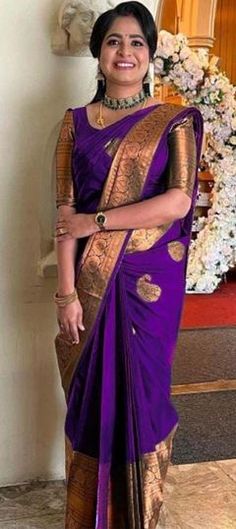 Purple and Violet color Saree in Art Silk, Silk fabric with Weaving work Violet Saree, Kanjeevaram Silk Saree, Grey Saree, Purple Saree, Big Fat Indian Wedding, Simple Blouse Designs, Bandhani Saree, Art Silk Sarees, Silk Saree With Blouse