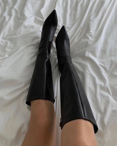 Pointy Boots Outfit, Tony Bianco Boots, Pointy Boots, Pointy Heels, Tony Bianco