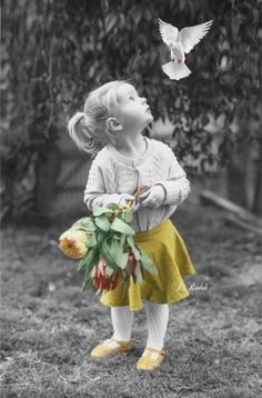 Color Splash Photo, Splash Images, Cute Babies Photography, Color Splash Photography, Cool Pictures For Wallpaper, Splash Photography, Cute Baby Pictures, Alam Yang Indah, Realistic Drawings