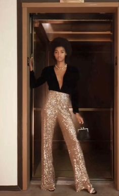 Flared Sequin Pants Outfit, Sparkly Pants Outfit Nye, Sparkly Flare Pants Outfit, Sequin Trousers Outfits Party, Sequin Set Outfit, 70s New Years Eve Outfit, Glitter Trousers Outfits, Sequin Flare Pants Outfit, Outfit For Disco Night