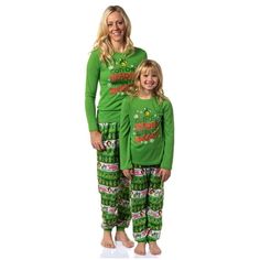 The pajama set is a festive and whimsical sleepwear ensemble inspired by the beloved holiday film. Experience the magic and joy of Buddy the Elf as you cozy up in this delightful pajama set, perfect for bringing the spirit of Christmas to your nights of relaxation. Now you can match with a child as the pajama set comes in both adult and kid sizes! Fun for the whole family! The top features the character known as Buddy The Elf on top of the phrase "I'm A Cotton-Headed Ninny-Muggins" with snowflak Elf The Movie, Elf Family, Cotton Headed Ninny Muggins, Girl Film, Simpsons T Shirt, Family Pajama Sets, Plus Size Sleepwear, Spirit Of Christmas, Velour Tops