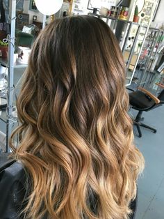 Spring Break Hairstyles, Hair Recipes, Red Hair Inspo, Natural Spring, Colour Ideas, Colorful Hair, Hair Food, Spring Nature, Pretty Hair