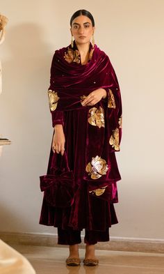 Velvet Indian Outfits, Velvet Suits Women Indian, Velvet Palazzo, Velvet Anarkali, Velvet Kurta, Velvet Saree, Embroidery Fashion Detail