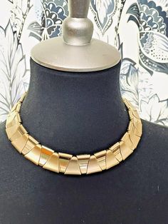 French Collar Choker Necklace Goldtone Metal Shiny Matte Finish Estate Unsigned Collar Choker, Modernist Jewelry, Choker Collar