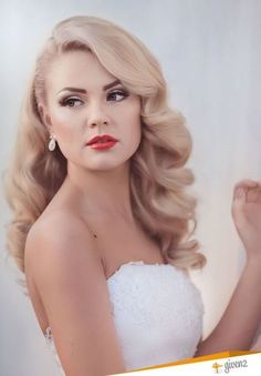 New wedding hairstyles half up half down with veil fonts 15+ Ideas Cabelo Pin Up, Hairstyle Bridesmaid, Wedding Hairstyles Medium Length, Hollywood Hair, Vintage Wedding Hair, Side Hairstyles, Best Wedding Hairstyles, Wedding Hairstyles Half Up Half Down