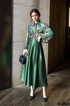 Olivia Mark - Stylish Two-Piece Ensemble Featuring a Pleated Lantern Sleeve Top and a Woven Half-Skirt Grid Skirt, Flared Midi Skirt, Skirt Images, Lantern Sleeve Top, Lantern Sleeved Blouses, Midi Flare Skirt, Half Skirt, Party Skirt, Bodycon Dress Parties