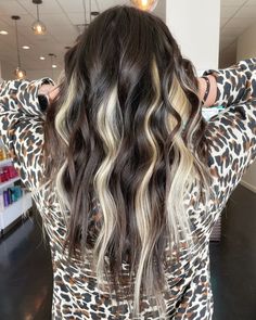 Blonde Underlayer, Blonde Peekaboo Highlights, Blonde Underneath, Natural Dark Hair, Peekaboo Hair Colors, Color Block Hair, Peekaboo Highlights