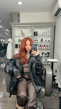 Cowboy Copper Black Woman, Copper Hair On Light Skin Black Women, Copper Red Hair Brown Skin, Redhair Outfit, Ginger Layered Hair, Copper Hair On Dark Skin, Brown And Ginger Hair, Hair Color For Light Skin, Ginger Hair Outfits