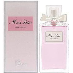 Discover a fresh scent for the modern romantic with Miss Dior Rose N'Roses. Crafted with fragrant petals aplenty and a zesty splash of Bergamot, it's a bouncing bouquet that will add a bit of spring to your day. Make it your show-stopping signature scent! Miss Dior Rose N Roses, Miss Dior Blooming Bouquet, Dior Perfume, Perfume Packaging, Perfume Reviews, Rose Perfume, Celebrity Perfume, Rose Fragrance, Women's Spurs