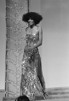 Dress, Style, Formal wear, One-piece garment, Day dress, Jewellery, Waist, Monochrome photography, Black-and-white, Monochrome, Diana Ross Outfits, Shinny Dress, Ross Outfits, Moda Disco, Studio 54 Outfits, 1970s Glam