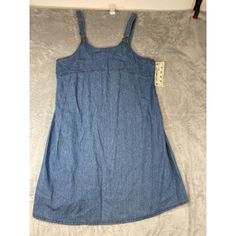 Comfortable And Stylish, This Zoomers Maternity Denim Overall Dress In Medium Size Is Perfect For Expectant Women Who Crave 90's Y2k Fashion. Crafted From Quality Cotton, Its Blue Shade Adds A Cool Vibe To Any Maternity Wardrobe. Brand: Zoomers Color: Blue Size: Medium Style: Overall Ideal For: Women Material: Cotton 90's Y2k Style Features: Overall Size: Womens Medium Condition: New With Tags New With Tags Vintage Items Have Been In Stored For A Long Time Sleeveless Cotton Dress In Y2k Style, Y2k Style Summer Denim Dress, Y2k Summer Denim Dress, Blue Y2k Summer Dress, Casual Mini Length Cotton Denim Dress, Casual Cotton Denim Mini Dress, Casual Sleeveless Mini Dress With Relaxed Fit, Sleeveless Relaxed Fit Denim Dress, Casual Sleeveless Dark Wash Mini Dress