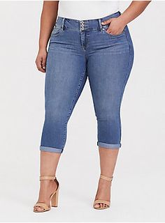 Our skinniest fit with a tummy-tucking waistband, these Jeggings are cut from a comfy power stretch denim that always keeps its shape.    High rise  3-button closure  5-pocket design  Rolled cuffs     CONTENT + CARE     Cotton/rayon/polyester/spandex  Wash cold; dry low  Imported plus size jeggings     SIZE + FIT     Cropped fit  Size 14: 11” leg opening  22" inseam White Boyfriend Jeans, Lazy Afternoon, Knit Skater Dress, Cropped Boyfriend Jeans, Trendy Plus Size, Hoodie Dress, Cropped Leggings, Second Skin, Pocket Design