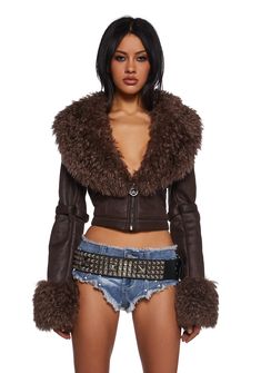 Generation Kiss Faux Fur Trim Vegan Leather Buckle Crop Jacket - Brown Women Fur Jacket, Brown Jacket With White Fur, Streetwear Pop Up Shop, Apple Bottom Jacket, Dark Western Fashion, Cropped Fur Coat Outfit, Cool Jackets Women, Fur Leather Jacket Outfit, 2000s Fashion Winter