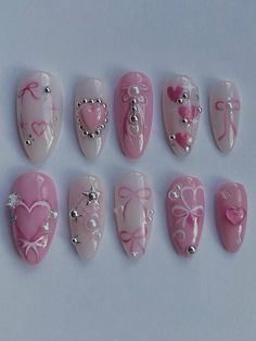 Handmade pink press on nails with hearts and bows🎀Easy application and can be reused multiple times. Cute Pink Nails With Design, Light Pink Chrome Nails With Design, Accessory Nail Art, Pink Nails My Melody, Glitter Pink Nail Designs, Easy Pink Nail Art, Short Nail Designs Charms, Creative Pink Nails, Christmas Nails Bow Design