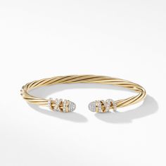 Featuring a primary material of 18K yellow gold and a primary gemstone of diamond, the Helena End Station Bracelet is a stunning addition to your collection. Crafted with precision and expertise, this bracelet exudes elegance and sophistication.