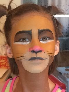 Nala Face Paint, Simba Makeup Lion King, Simba Face Paint, Lion King Jr Makeup, Gazelle Makeup, Simba Makeup, Simba Coloring Pages, Simba Costume, Lion King Makeup