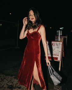 Reformation Velvet Dress, Diy Velvet Dress, Velvet Dress Aesthetic, Red Velvet Dress Outfit, Red Velvet Dresses, Red Velvet Clothes, Red Dress Velvet, Teal Lehenga, Velvet Dress Midi