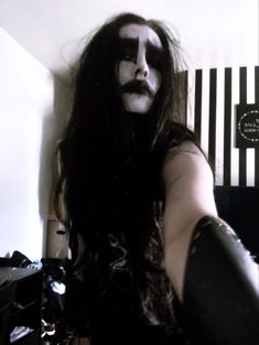 Metal Discord Banner, Metal Head Aesthetic, Black Metal Icon, Metalhead Makeup, Black Metal Fashion, Metalhead Fashion, Metalhead Guy, Pretty Hate Machine