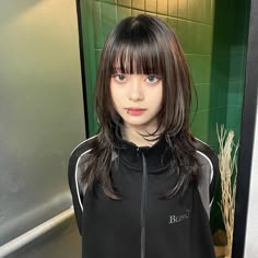 Totanakagawa Hair, Hime Cut With Layers, Hime Layer Hairstyle, Japanese Layered Haircut, Hime Wolf Cut, Hime Haircut, Hair Style Korea