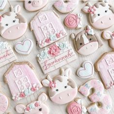 Barnyard Cookies, Pink Barnyard Party, 2nd Birthday Party For Girl, Barnyard Birthday Party, Farm Baby Shower