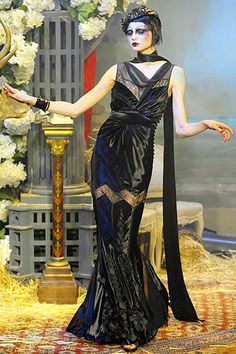 1920 Goth Fashion, Goth 1920s, 1920s Goth, Goth Flapper, Cabaret Outfit, Tipping The Velvet, Galliano Dior, Kate Smith, Couture Mode