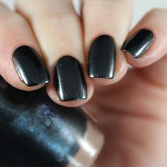 OPI ‘Fall Wonders’ Fall 2022 Collection – Swatches & Review – GINGERLY POLISHED Opi Gel Polish Colors Fall 2022, Nails Opi, Black Nail Polish