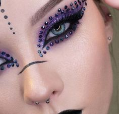 Dark Fairy Makeup, Witchy Makeup, Competition Makeup, Iris Photography, Rhinestone Makeup, Essence Makeup, Dreamy Aesthetic, The Human Eye, Witch Makeup