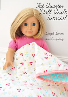 fat quarter doll quilt American Girl Diy, American Girl Doll Diy, American Girl Accessories, American Girl Patterns, American Girl Doll Crafts, American Girl Crafts, American Girl Doll Patterns, American Girl Doll Clothes Patterns, Sewing Doll Clothes