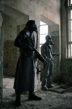 BioPanic - an average day in the Post-apocalypse by artfx-9.deviantart.com on @deviantART Post Apocalyptic Wedding, Wasteland Fashion, Apocalyptic Art, Gas Masks