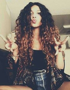 Ombre Curly Hair, Wave Wig, Curly Hair Inspiration, Peruvian Hair